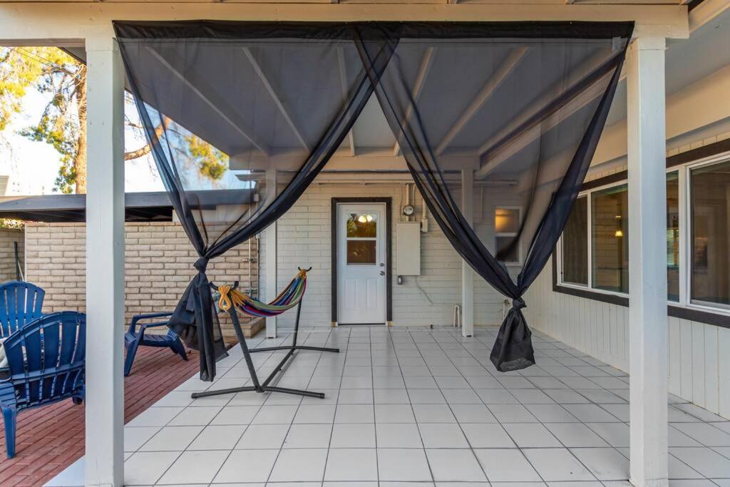 New Midtown Modern Studio With Backyard Phoenix Eksteriør bilde