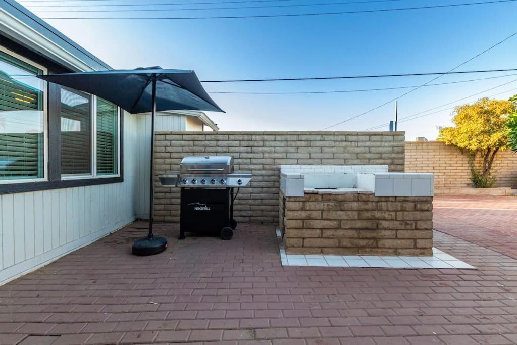 New Midtown Modern Studio With Backyard Phoenix Eksteriør bilde