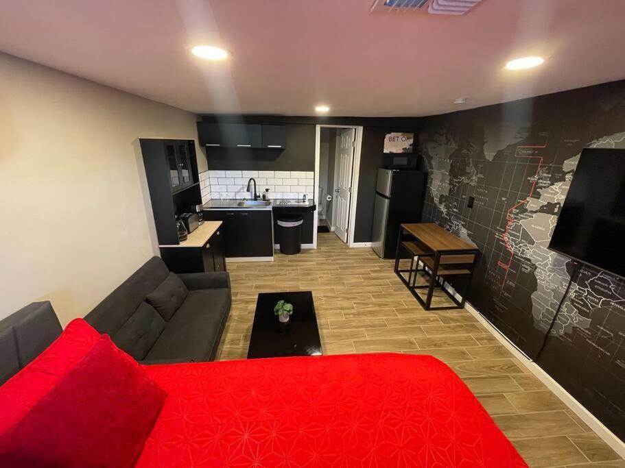 New Midtown Modern Studio With Backyard Phoenix Eksteriør bilde