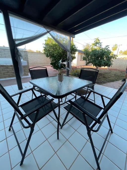 New Midtown Modern Studio With Backyard Phoenix Eksteriør bilde