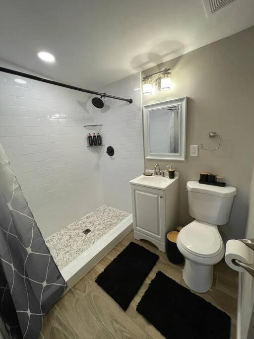 New Midtown Modern Studio With Backyard Phoenix Eksteriør bilde